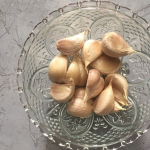Menyingkap Kekuatan Tersembunyi Manfaat Mengonsumsi Bawang Putih Mentah Secara Rutin Untuk Kesehatan Optimal